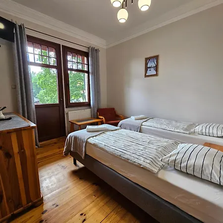Alexandra Bed & Breakfast Polanica-Zdrój