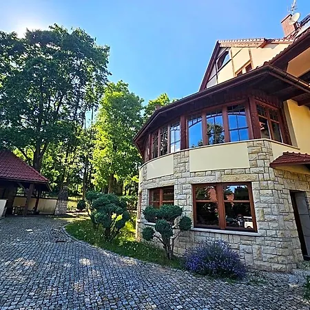 Alexandra 3*