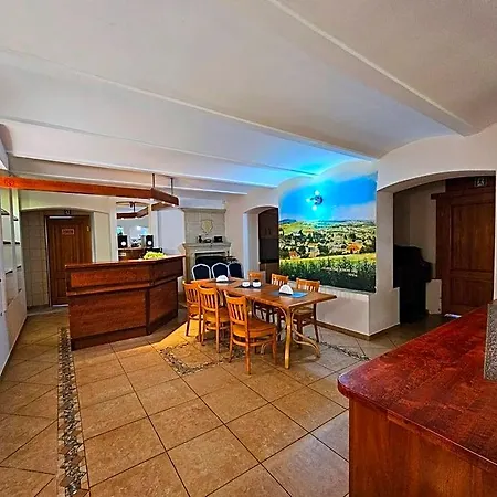 Bed & Breakfast Alexandra 3*