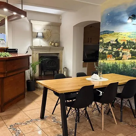 Bed & Breakfast Alexandra 3*