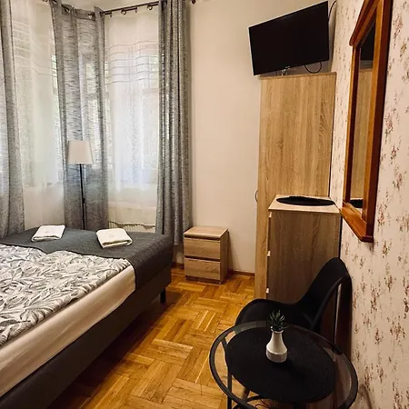 Alexandra Bed & Breakfast